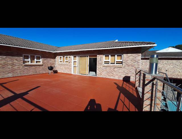 3 BEDROOM APARTMENT RENTED IN COLLEEN GLEN